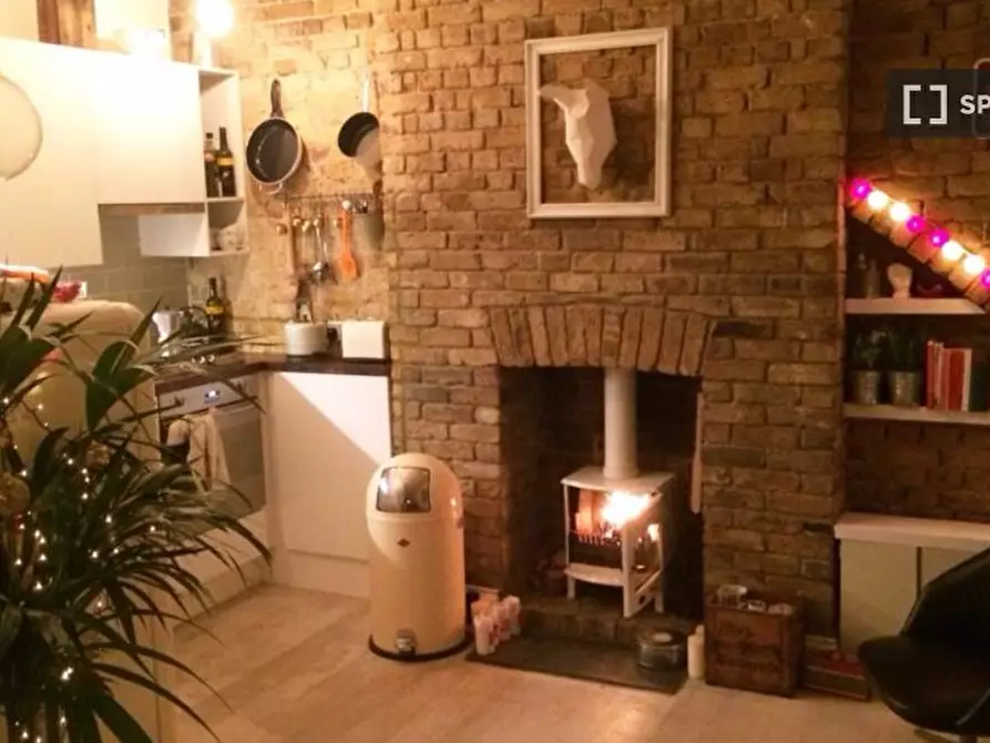 Immagine 1 di Appartamento in affitto  in flat a Kensington