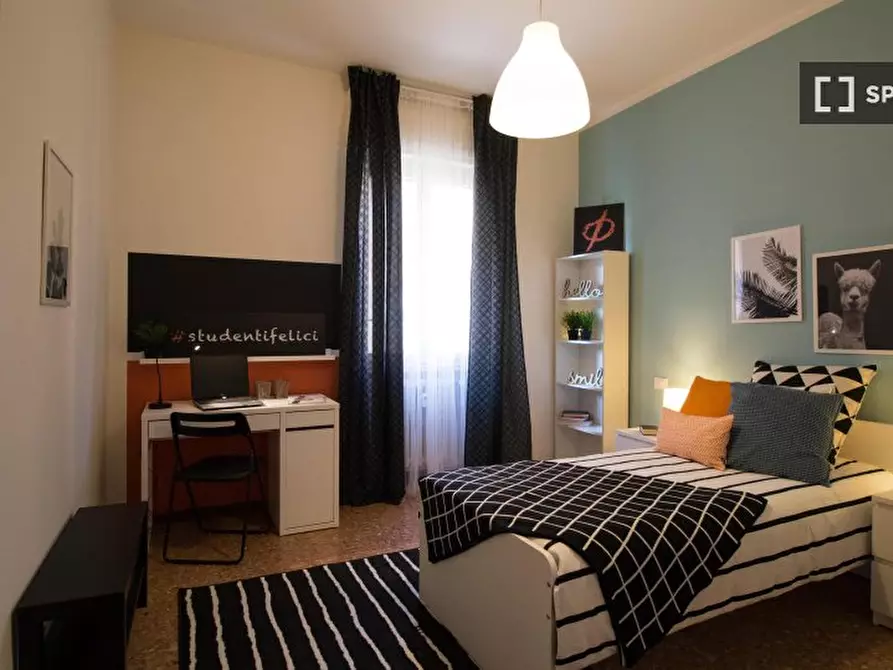 Immagine 7 di Camera condivisa in affitto  in Pasubio/C a Brescia