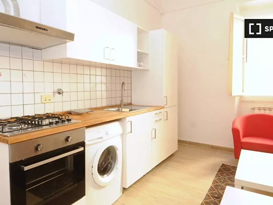 Immagine 4 di Appartamento in affitto  in Lungarno Amerigo Vespucci a Firenze