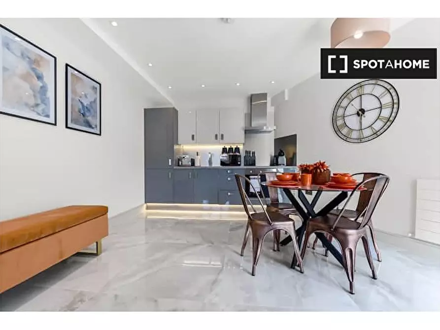 Immagine 14 di Appartamento in affitto  in Flat Goldman House - 122 Wembley Park drive HA9 8HP a Brent