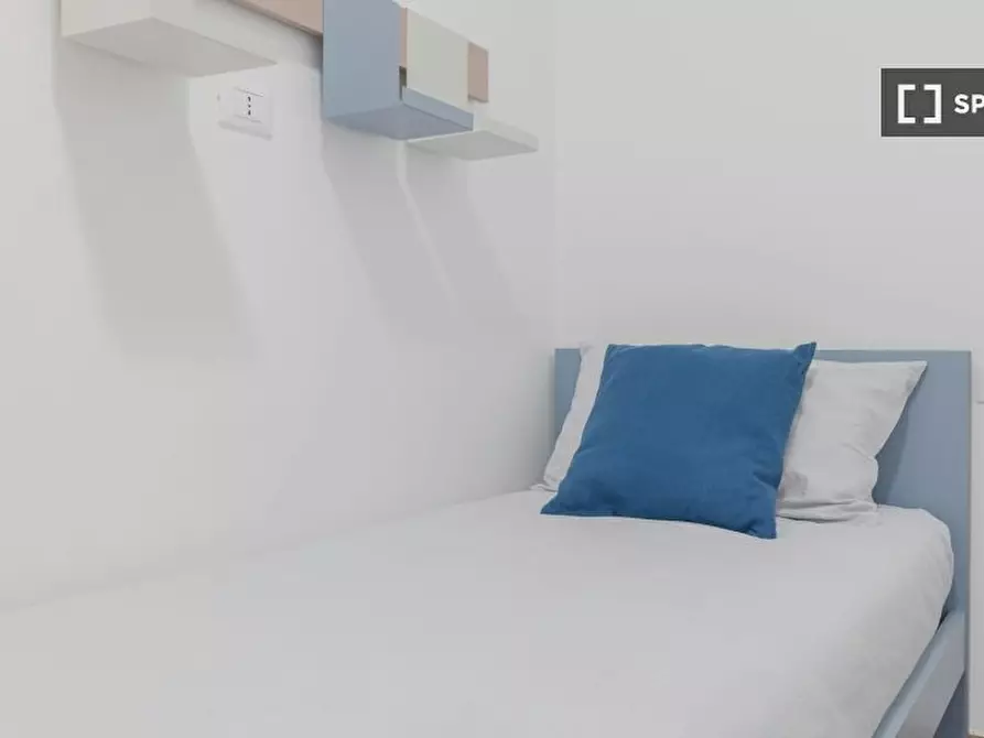 Immagine 2 di Camera condivisa in affitto  in via Guglielmo Marconi a Padova