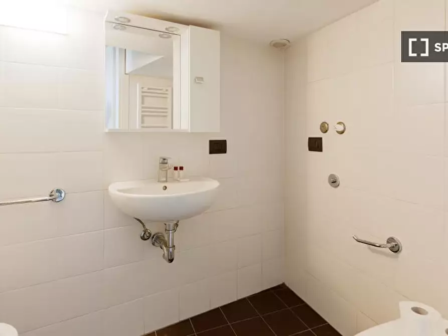 Immagine 12 di Ufficio in affitto  in Corso Magenta a Milano