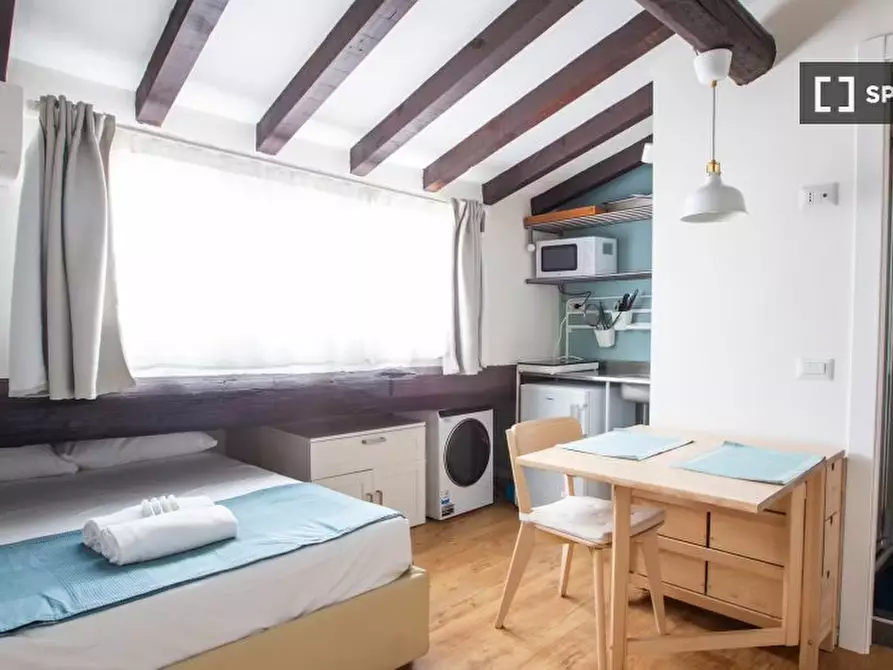 Immagine 1 di Ufficio in affitto  in Via Gustavo Fara a Milano