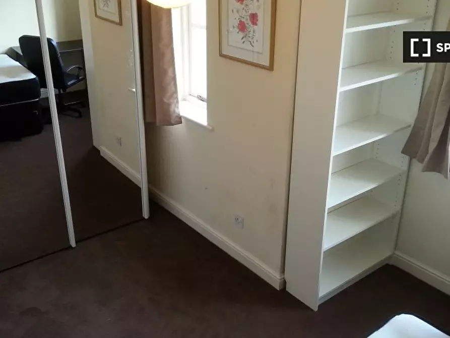 Immagine 16 di Camera condivisa in affitto  in Barnsdale Ave a Poplar