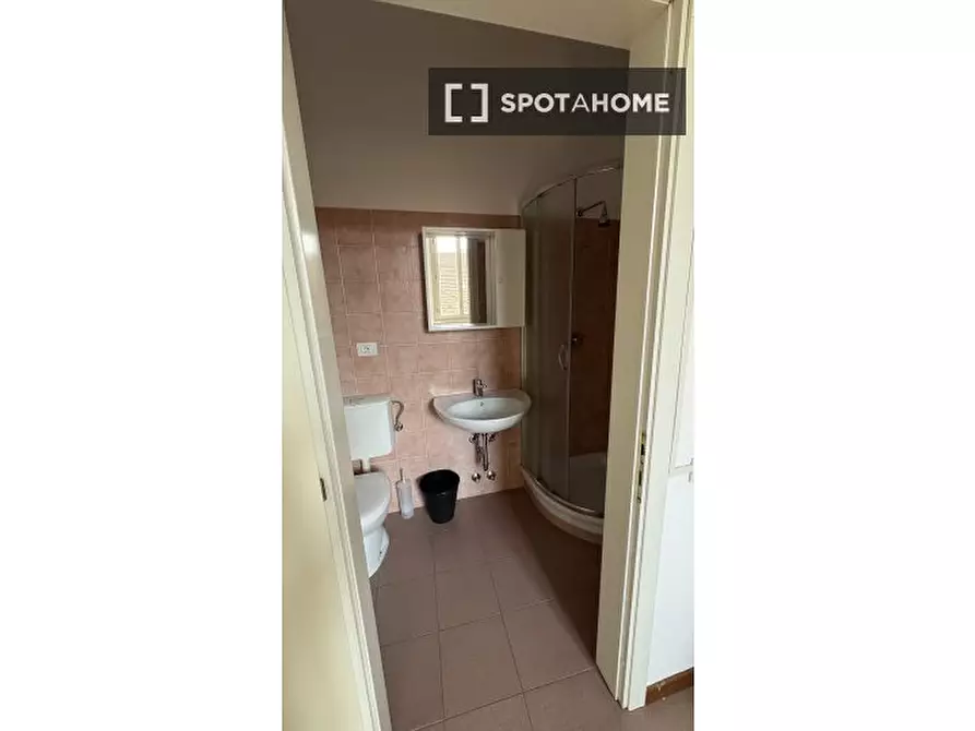 Immagine 4 di Camera condivisa in affitto  in Via Nicola Palmieri a Milano