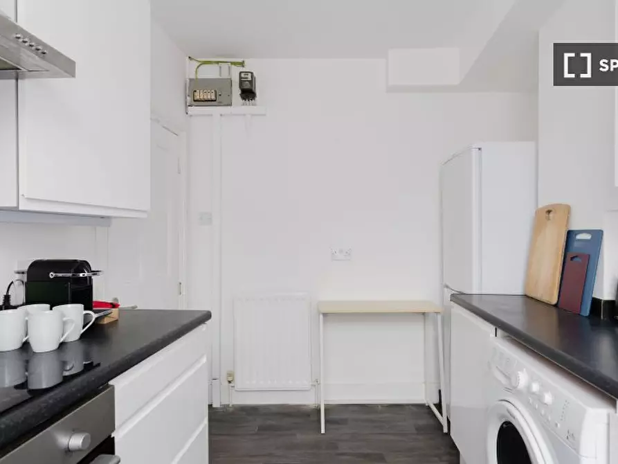 Immagine 19 di Appartamento in affitto  in a Roman Rd a Poplar