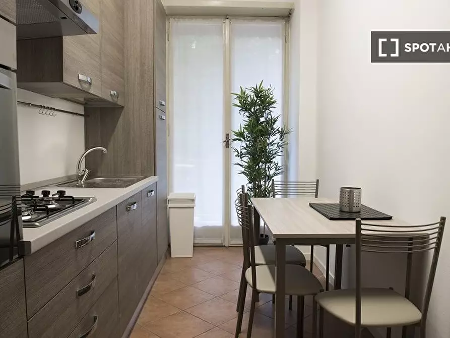 Immagine 6 di Camera condivisa in affitto  in Viale Piceno a Milano