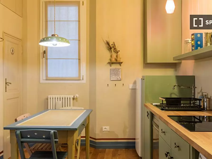 Immagine 11 di Ufficio in affitto  in Via Broccaindosso a Bologna