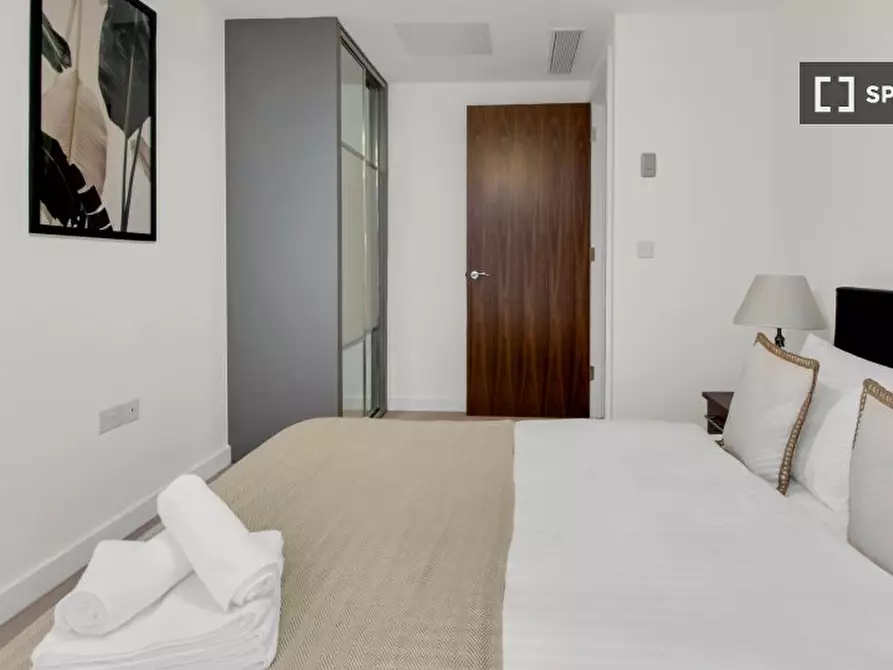 Immagine 8 di Appartamento in affitto  in Lamb's Passage a Islington