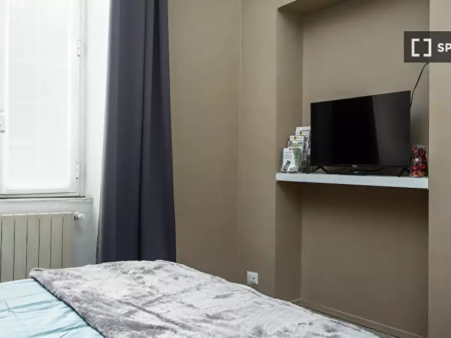 Immagine 10 di Camera condivisa in affitto  in Via Alberico II a Roma
