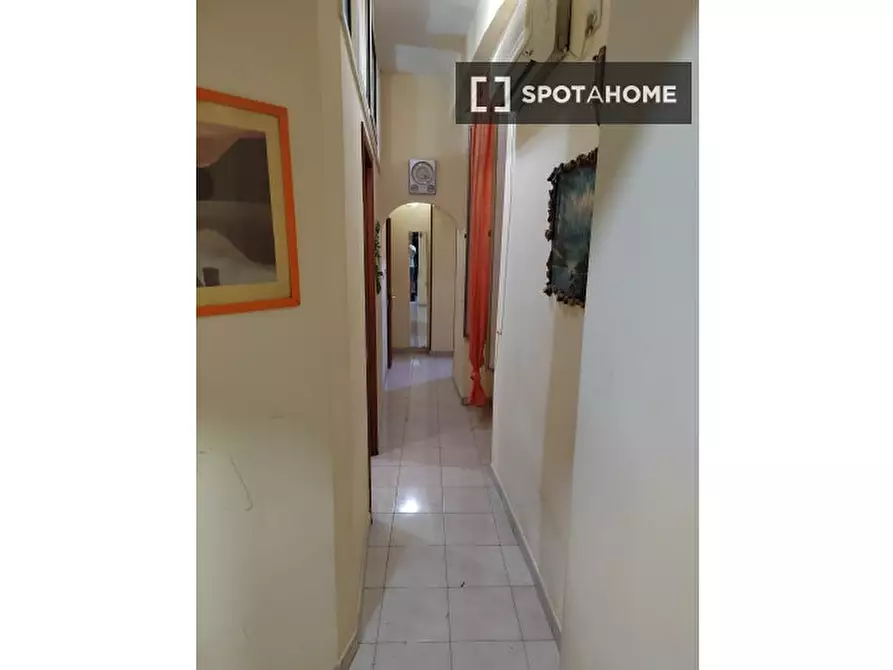 Immagine 3 di Appartamento in affitto  in Via dei Tribunali a Napoli