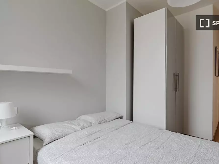 Immagine 3 di Camera condivisa in affitto  in Via Ernesto Breda a Milano
