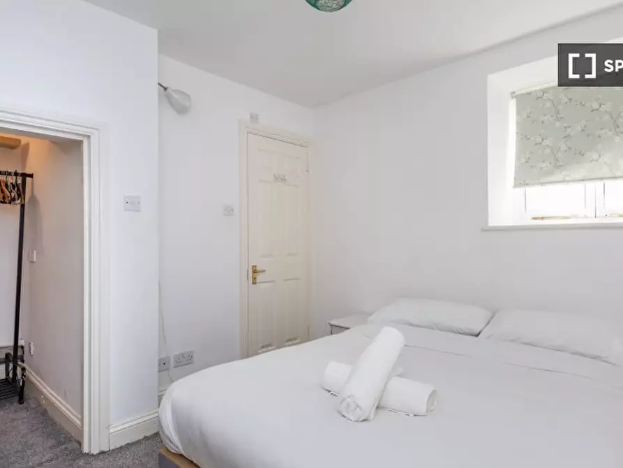 Immagine 9 di Appartamento in affitto  in A Lyham Road a Lambeth