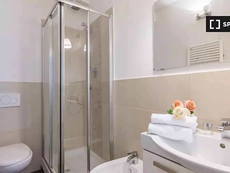 Immagine 19 di Appartamento in affitto  in Via dei Leoni, 2, 50122 Firenze FI, Italy a Firenze