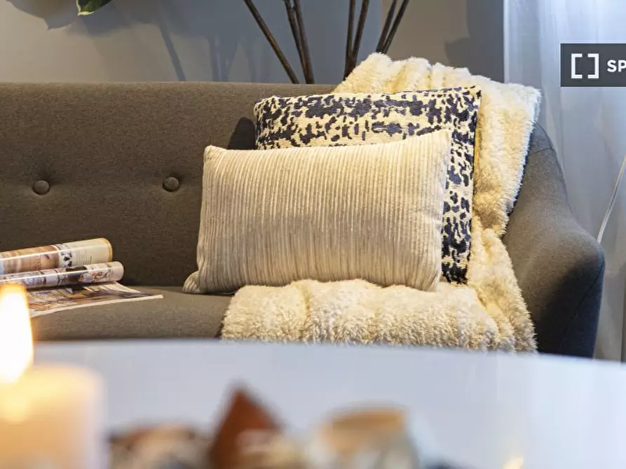 Immagine 19 di Appartamento in affitto  in Via S. Giovanni in Argentella a Roma