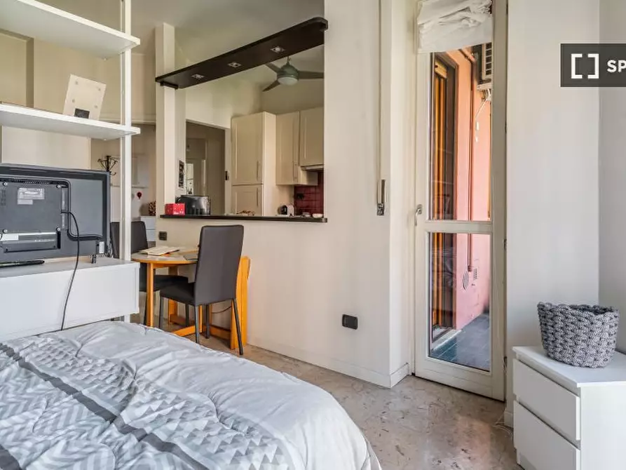 Immagine 9 di Appartamento in affitto  in Via Alfonso Capecelatro a Milano