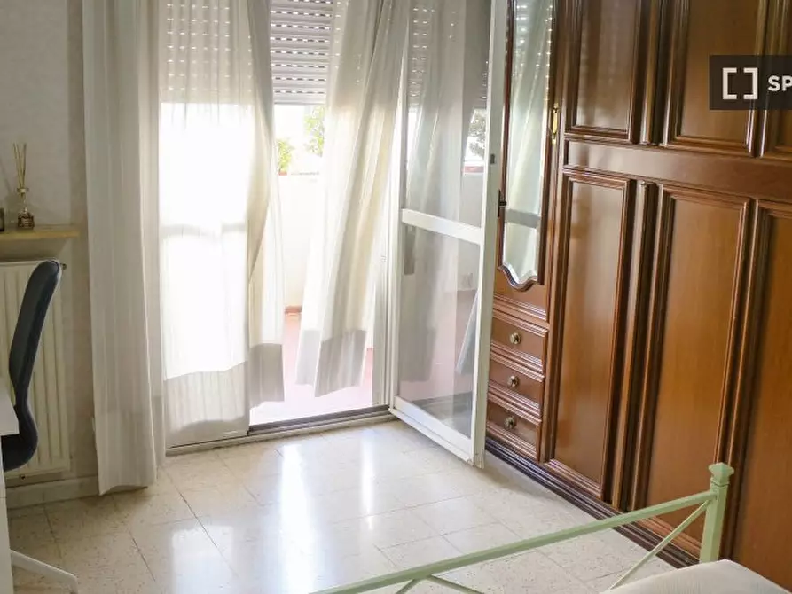 Immagine 6 di Camera condivisa in affitto  in Via Giuseppe de Robertis, 00143 Roma RM, Italy a Roma