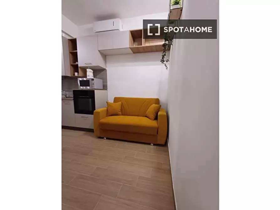 Immagine 4 di Appartamento in affitto  in Via degli Ontani a Roma