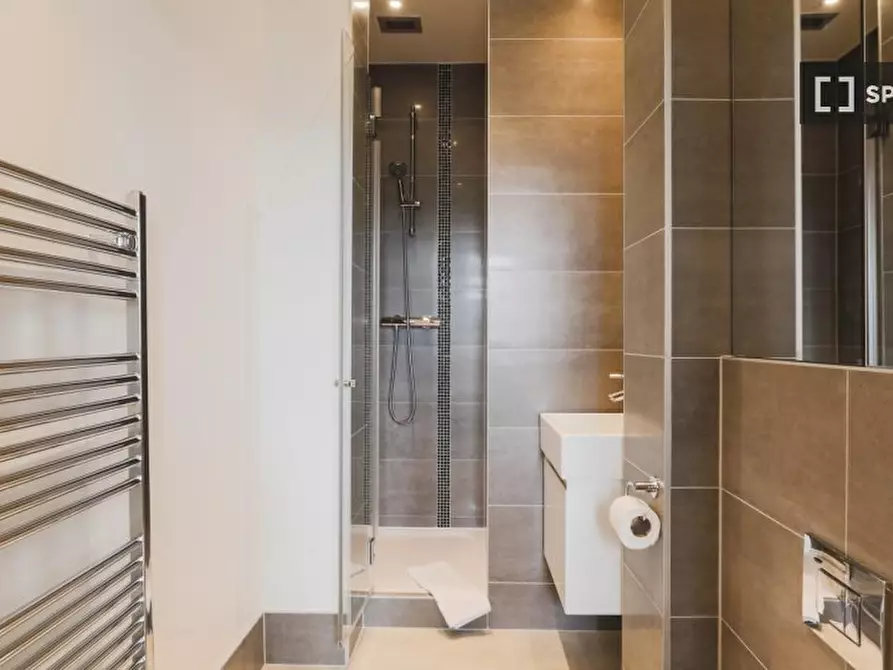 Immagine 9 di Ufficio in affitto  in Monument St a 