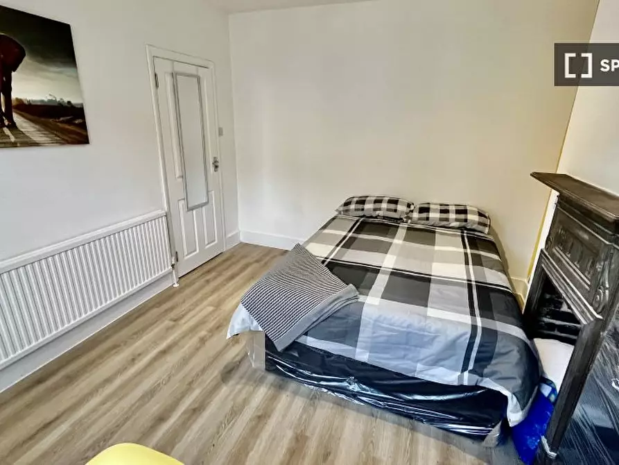 Immagine 15 di Camera condivisa in affitto  in Moffat Rd a Wandsworth
