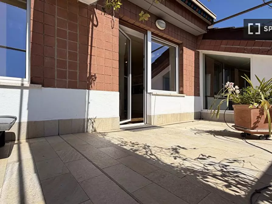 Immagine 17 di Appartamento in affitto  in Via Benedetto Croce a Roma