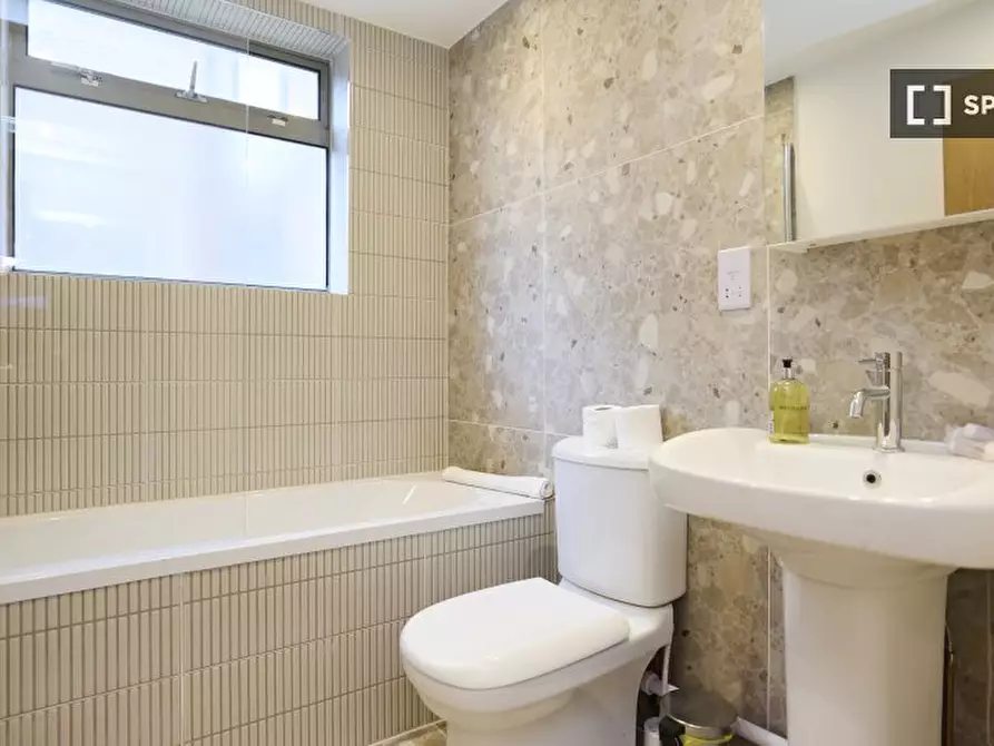 Immagine 17 di Appartamento in affitto  in Pellerin Road a Hackney