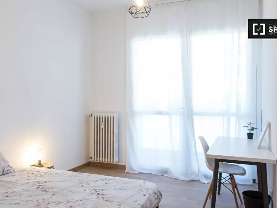 Immagine 3 di Camera condivisa in affitto  in Via Donatello a Milano