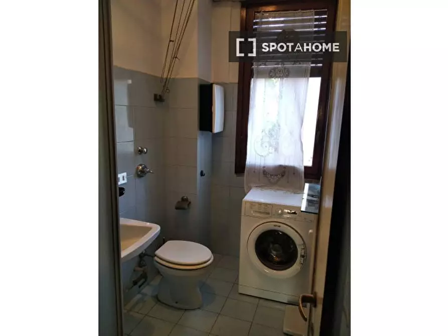 Immagine 8 di Camera condivisa in affitto  in Via Ercolano a Milano