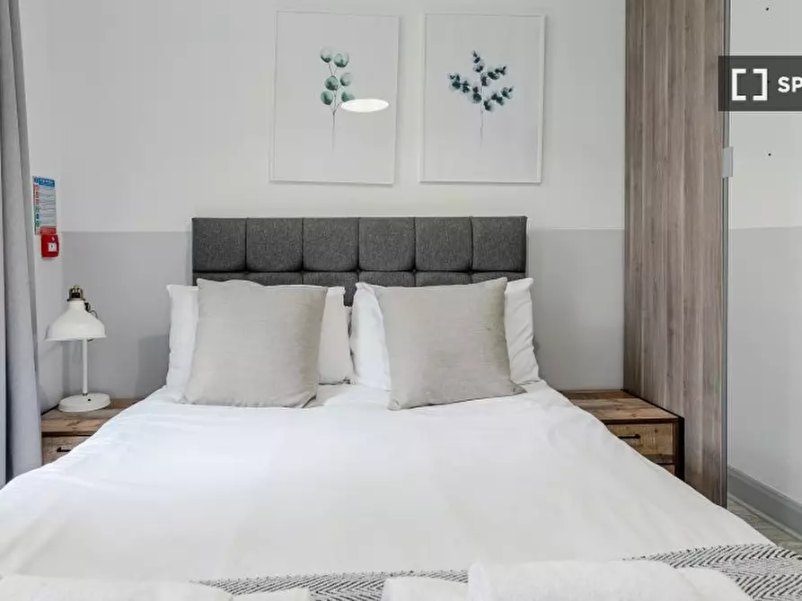 Immagine 11 di Appartamento in affitto  in Apartment a Kensington