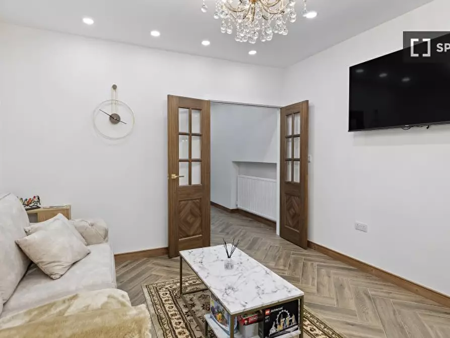 Immagine 7 di Appartamento in affitto  in Stonebridge Rd a Tottenham