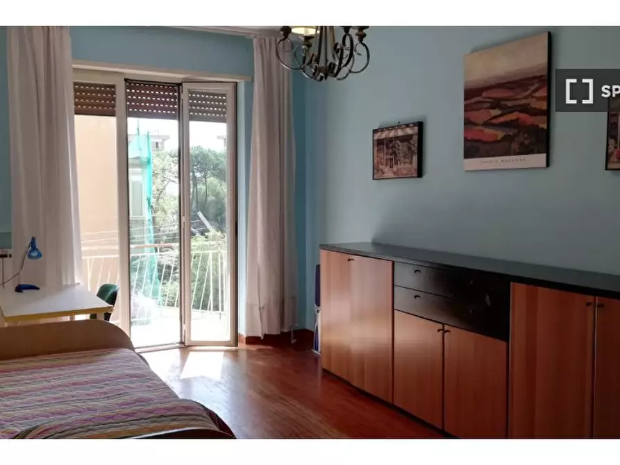 Immagine 4 di Camera condivisa in affitto  in Via Bernardo Cavallino a Napoli