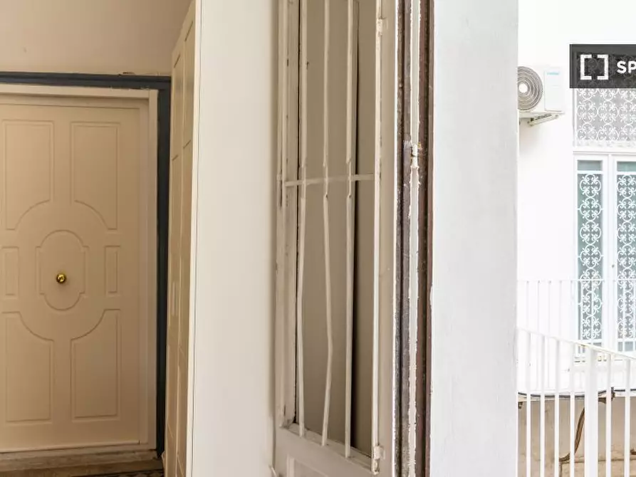 Immagine 7 di Appartamento in affitto  in Vico D'Afflitto a Napoli