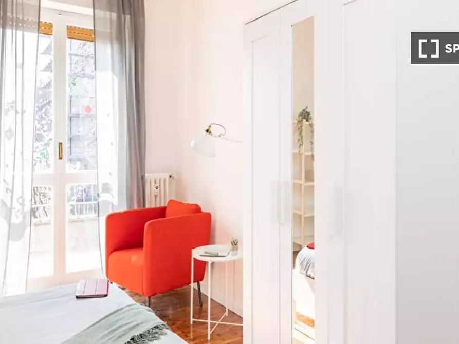 Immagine 3 di Camera condivisa in affitto  in Via Arcivescovo Romilli Milan a Milano