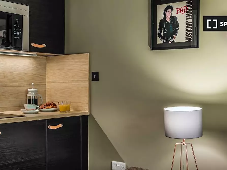 Immagine 6 di Ufficio in affitto  in Knaresborough Pl a Kensington