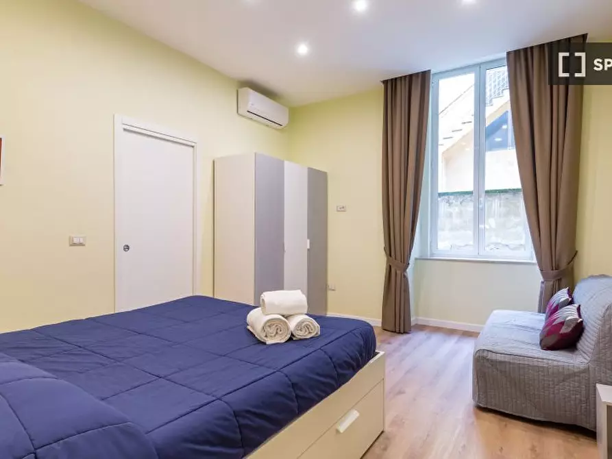 Immagine 10 di Appartamento in affitto  in Vico San Marcellino a Napoli