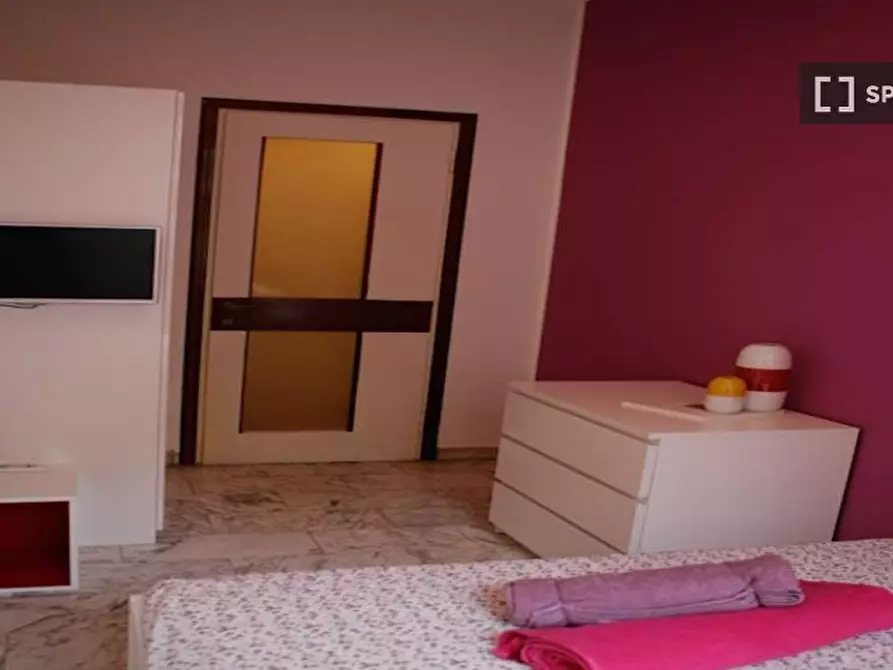 Immagine 14 di Camera condivisa in affitto  in Viale Abruzzi a Milano