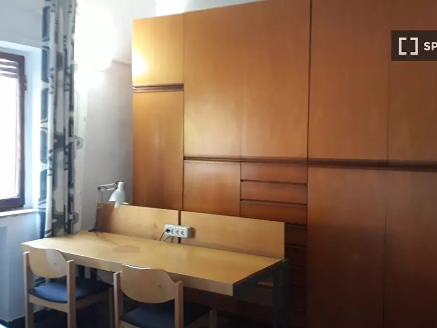 Immagine 2 di Camera condivisa in affitto  in Via Giacomo di Mino a Siena