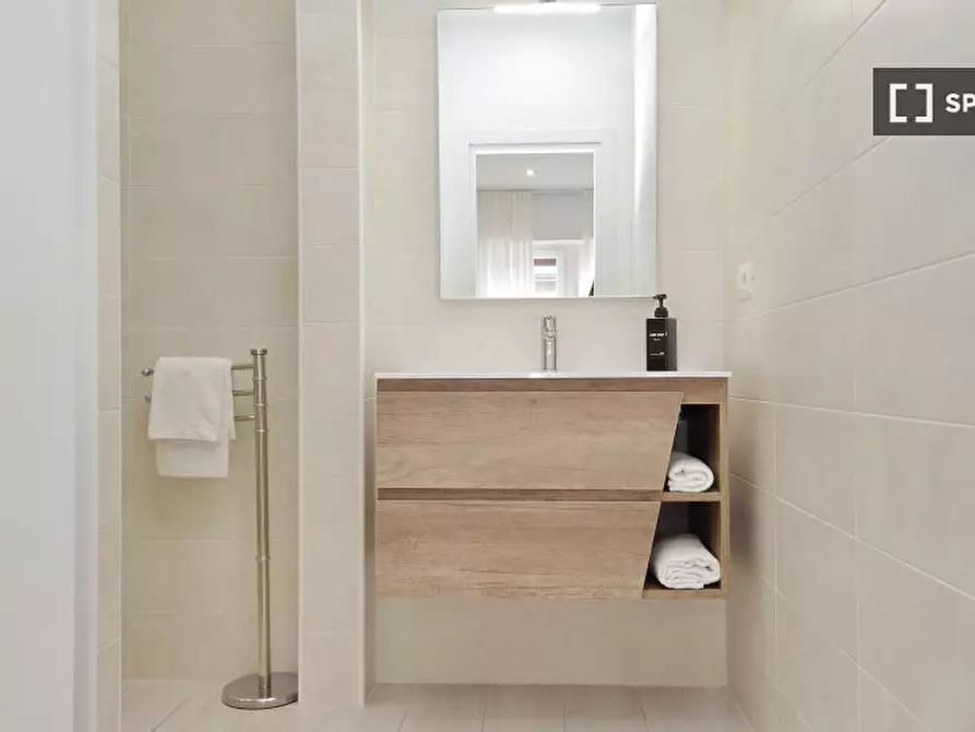 Immagine 19 di Ufficio in affitto  in Viale Ammiraglio del Bono a Roma