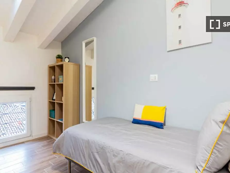 Immagine 2 di Camera condivisa in affitto  in Viale Alfredo Oriani a Bologna