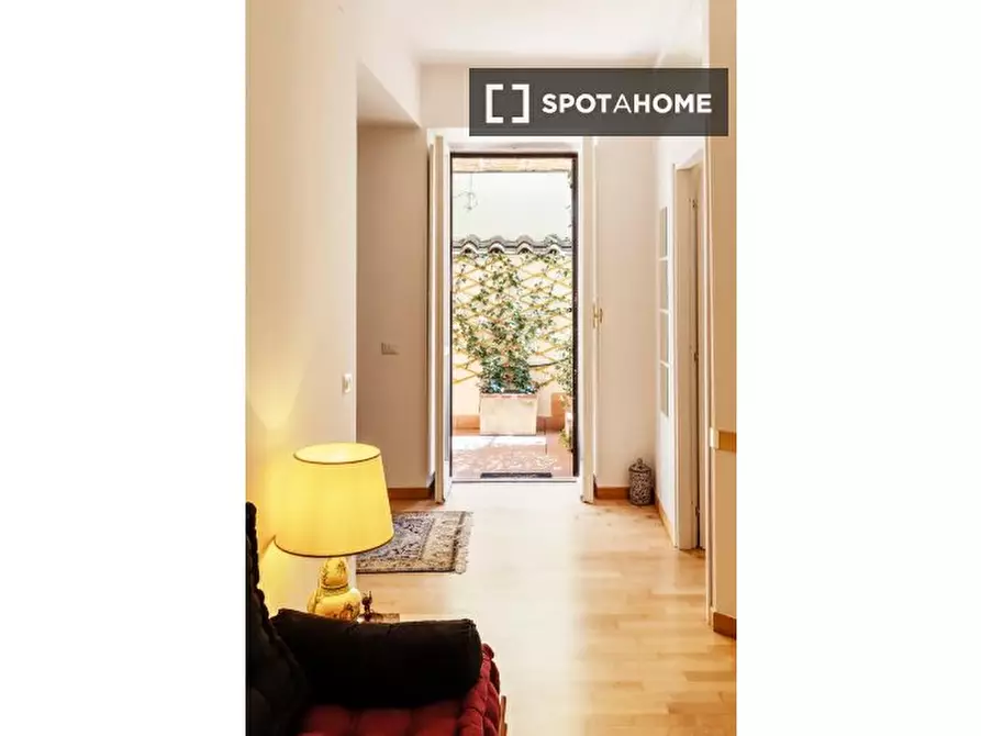 Immagine 3 di Appartamento in affitto  in Via del Tritone a Roma