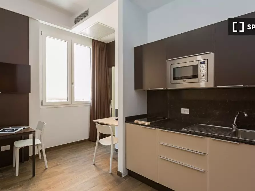 Immagine 6 di Ufficio in affitto  in Via della Marranella a Roma