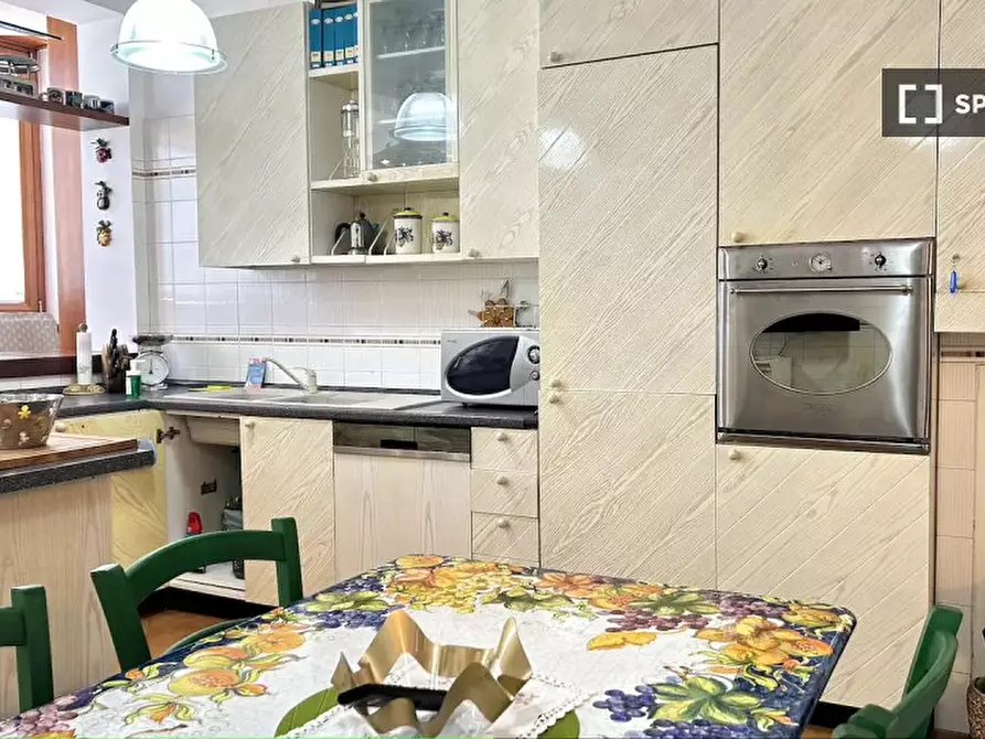 Immagine 16 di Appartamento in affitto  in Via Buccari a Roma