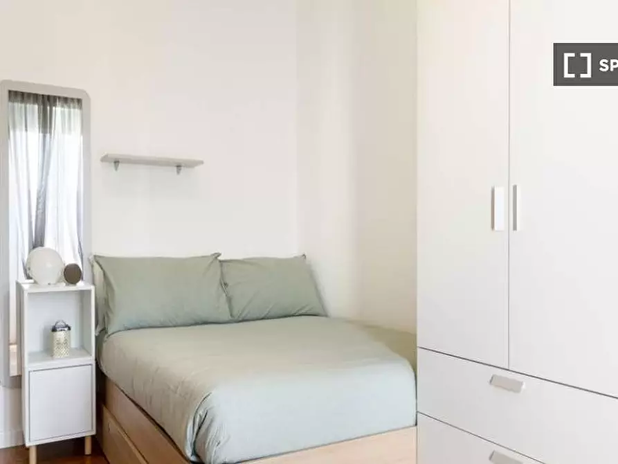 Immagine 1 di Camera condivisa in affitto  in Via Carmagnola a Milano