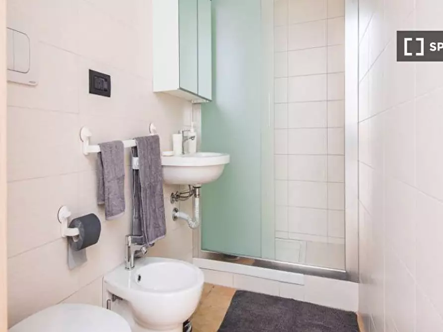 Immagine 17 di Camera condivisa in affitto  in Viale Monza a Milano