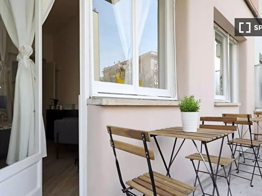 Immagine 6 di Camera condivisa in affitto  in Via Antonino Lo Surdo a Roma