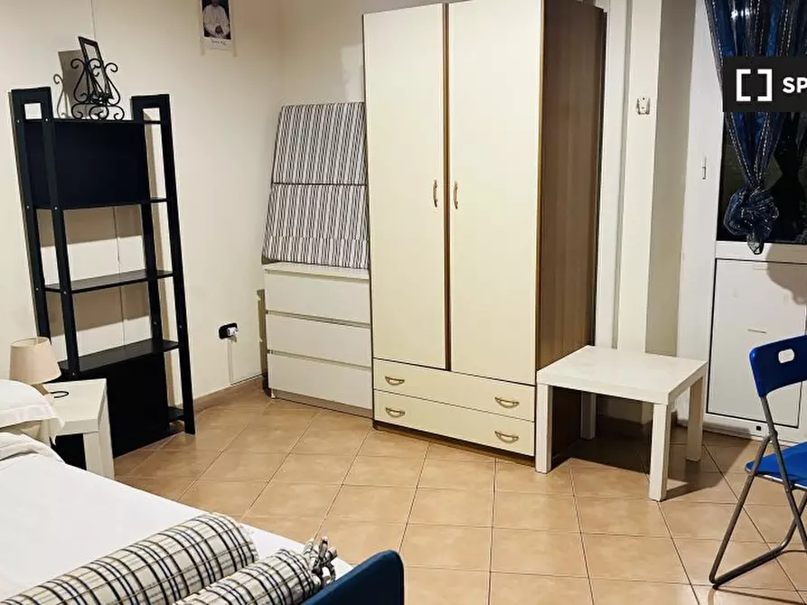 Immagine 5 di Camera condivisa in affitto  in Via Aurelia a Roma