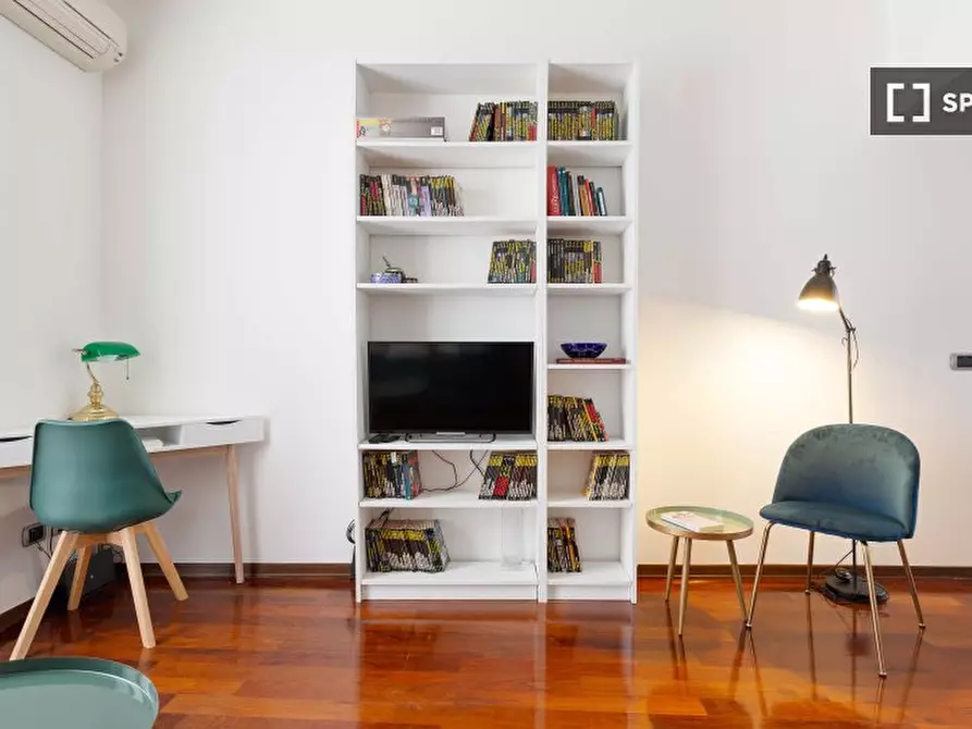 Immagine 2 di Appartamento in affitto  in Via Porlezza a Milano