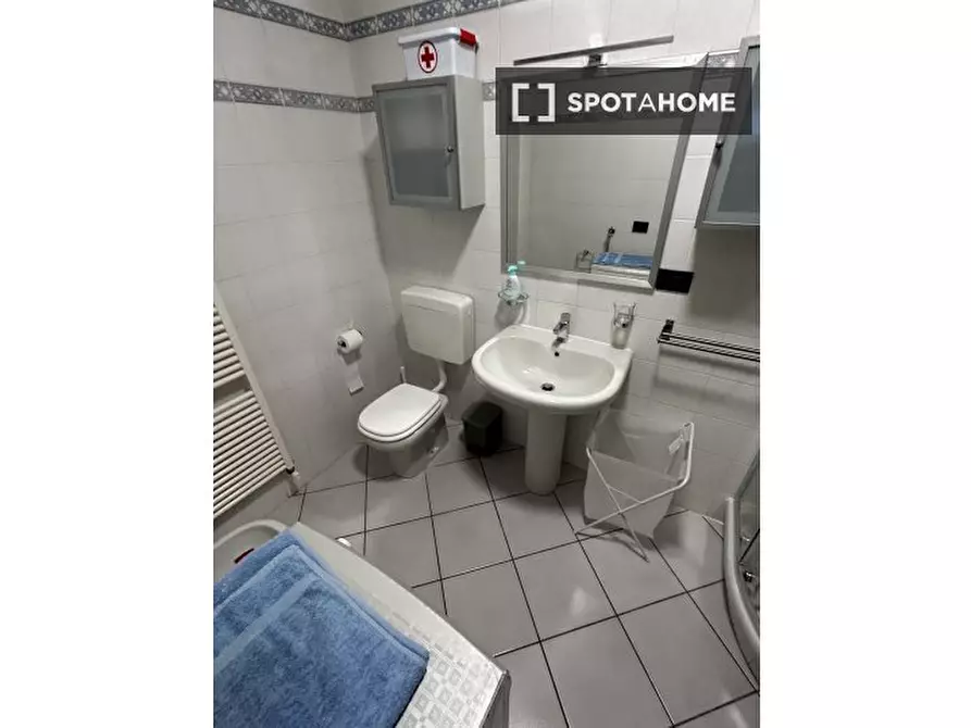 Immagine 14 di Appartamento in affitto  in Via Emilia Ponente a Bologna