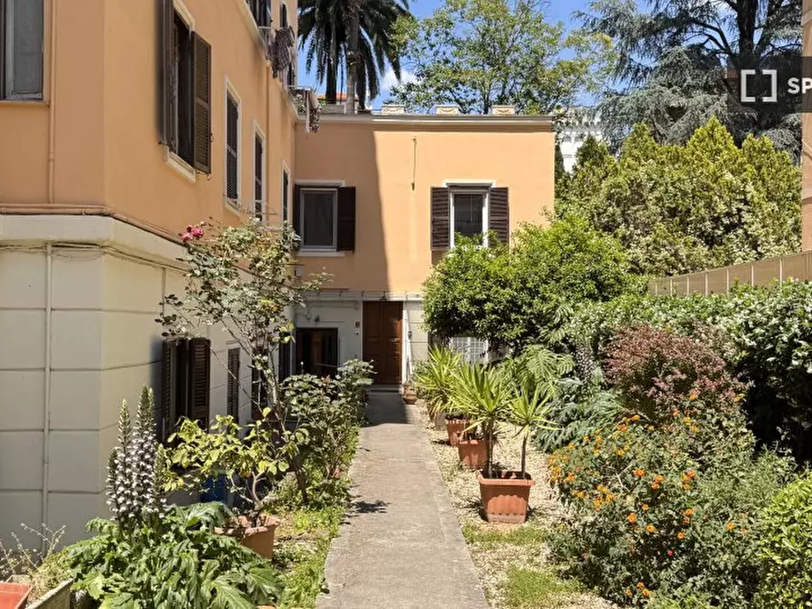 Immagine 6 di Appartamento in affitto  in Via di Monte Verde a Roma