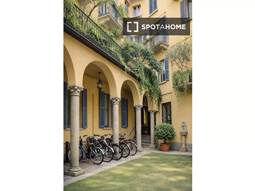 Immagine 2 di Appartamento in affitto  in Via Carroccio a Milano